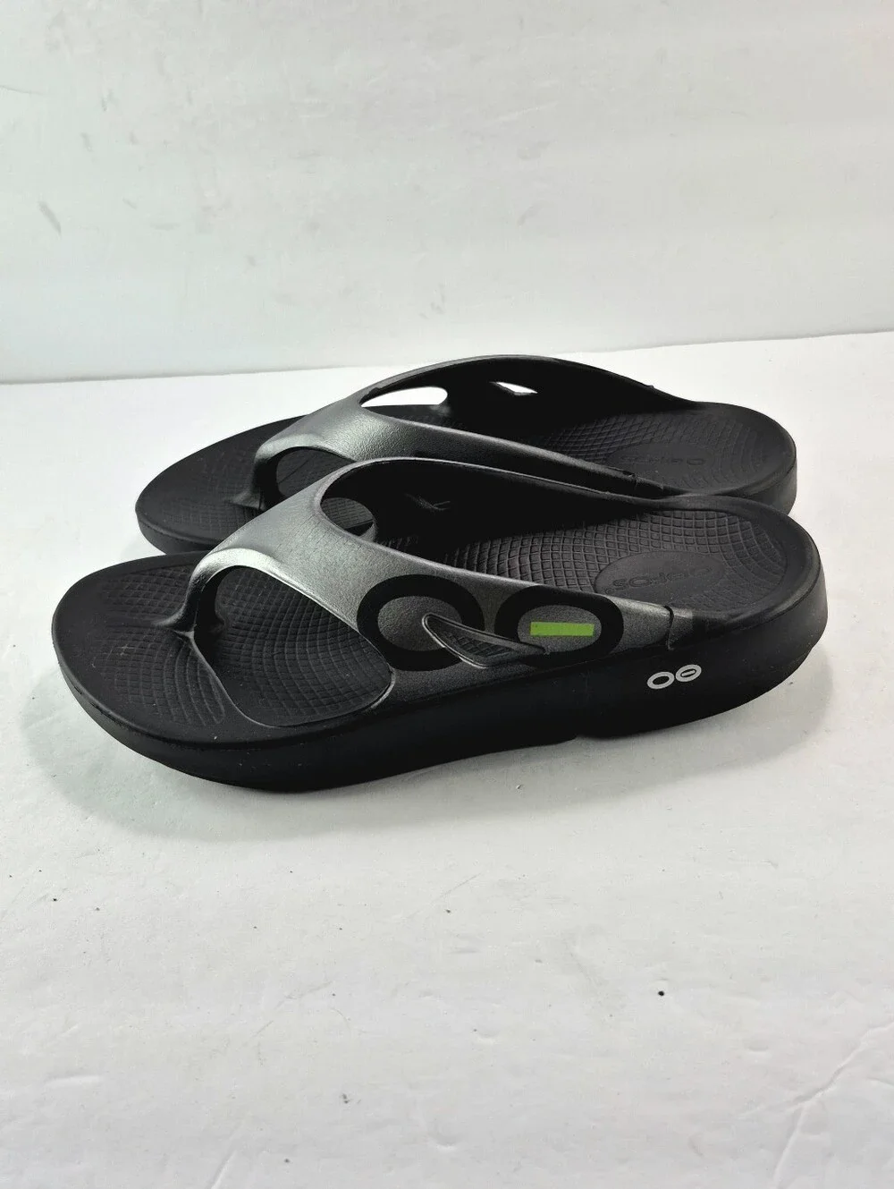OOFOS OOriginal Sport Recovery Sandals Graphite Black Mens 8 / Womens 11